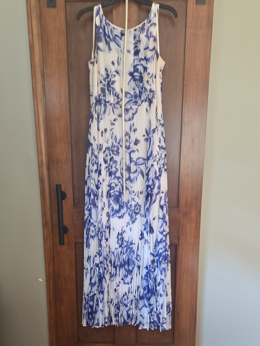 Eliza J Blue and White Floral Pleated Maxi Dress